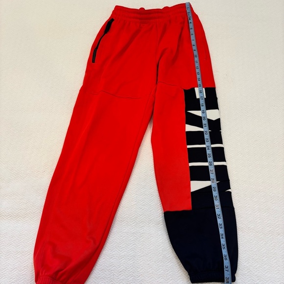 Nike Men's Therma-FIT Basketball Pants Size Medium Red with Nike Logo Pockets - Picture 13 of 15